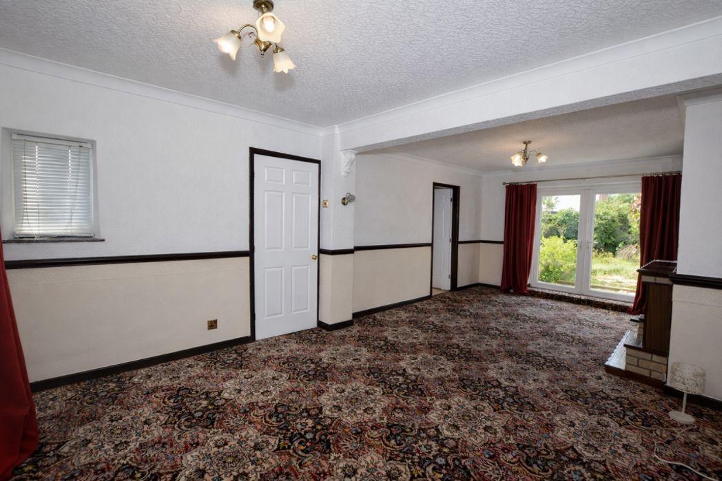 Property image 2 of 20
