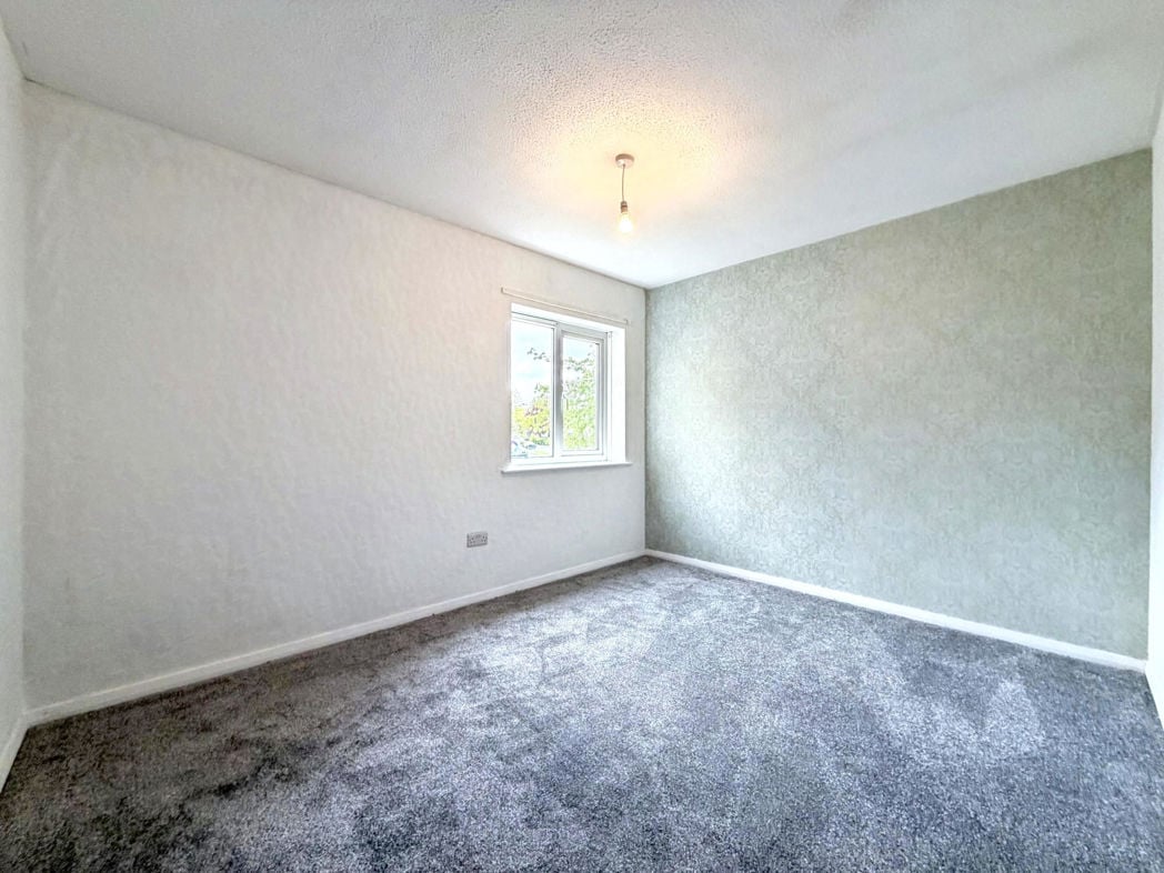 Property image 6 of 9