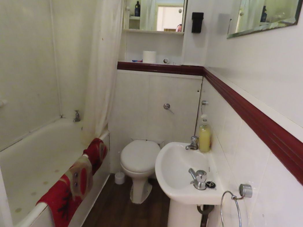 Property image 6 of 7