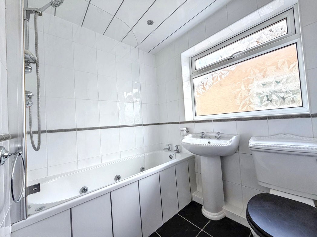 Property image 7 of 7