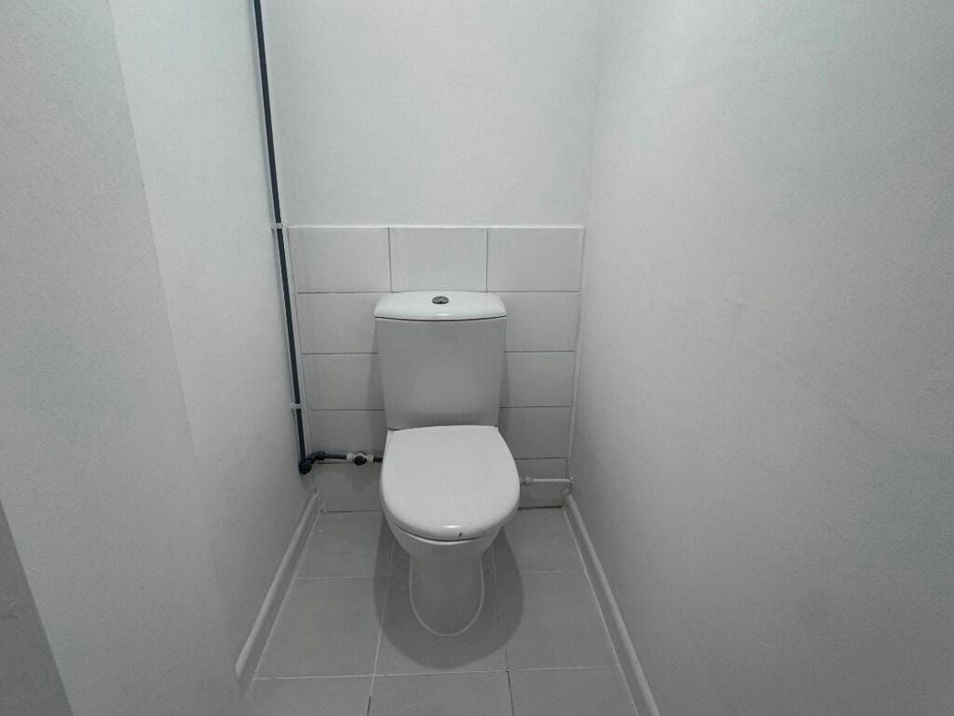 Property image 10 of 10