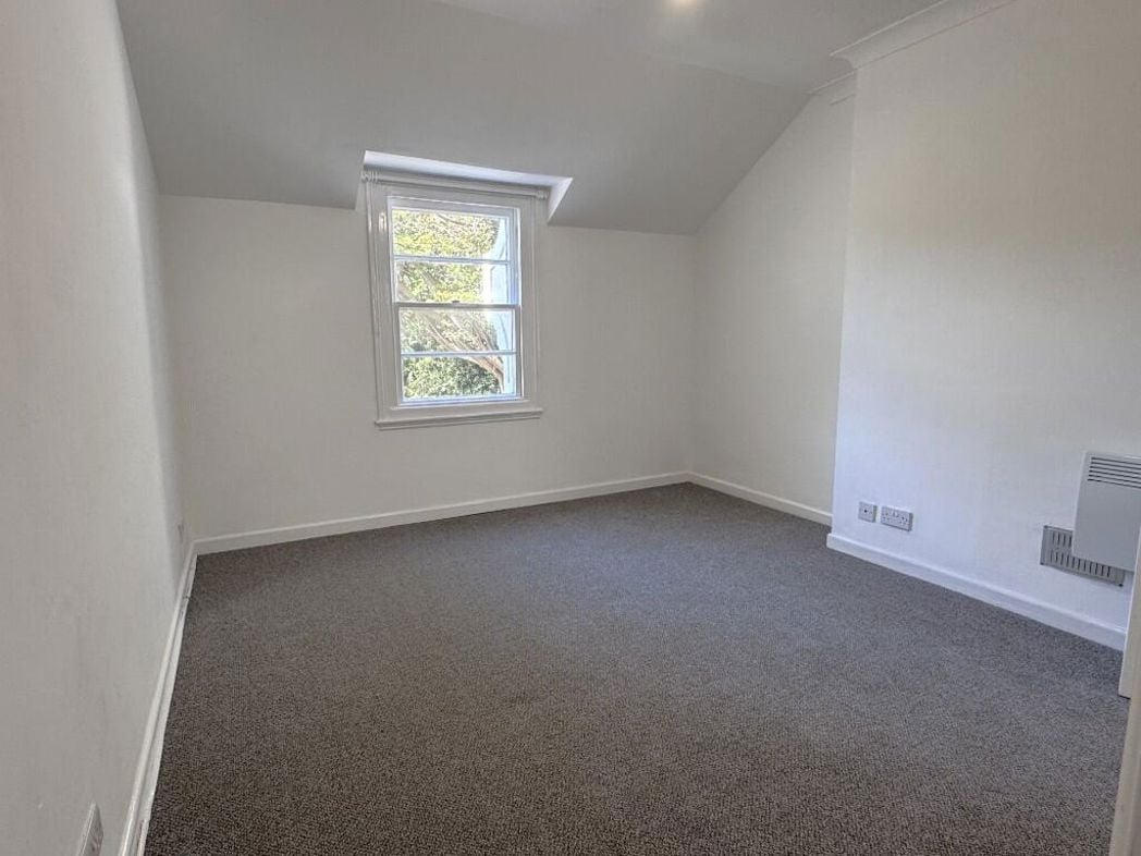 Property image 6 of 10