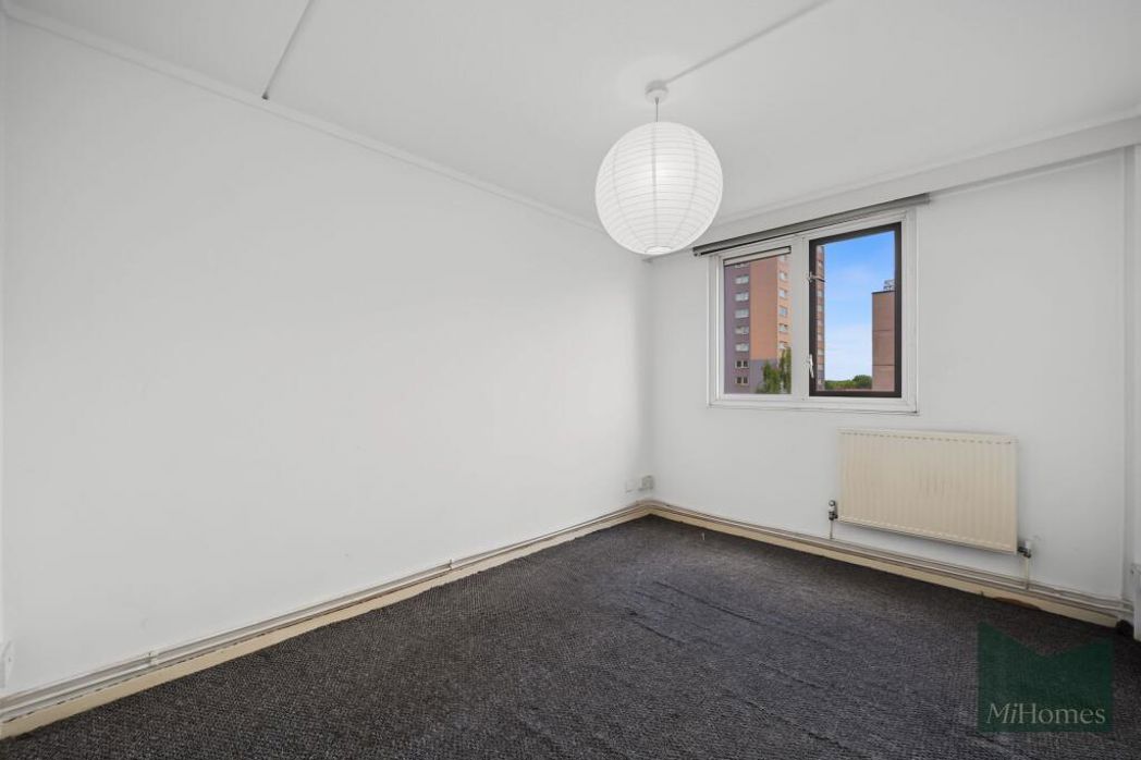 Property image 5 of 12