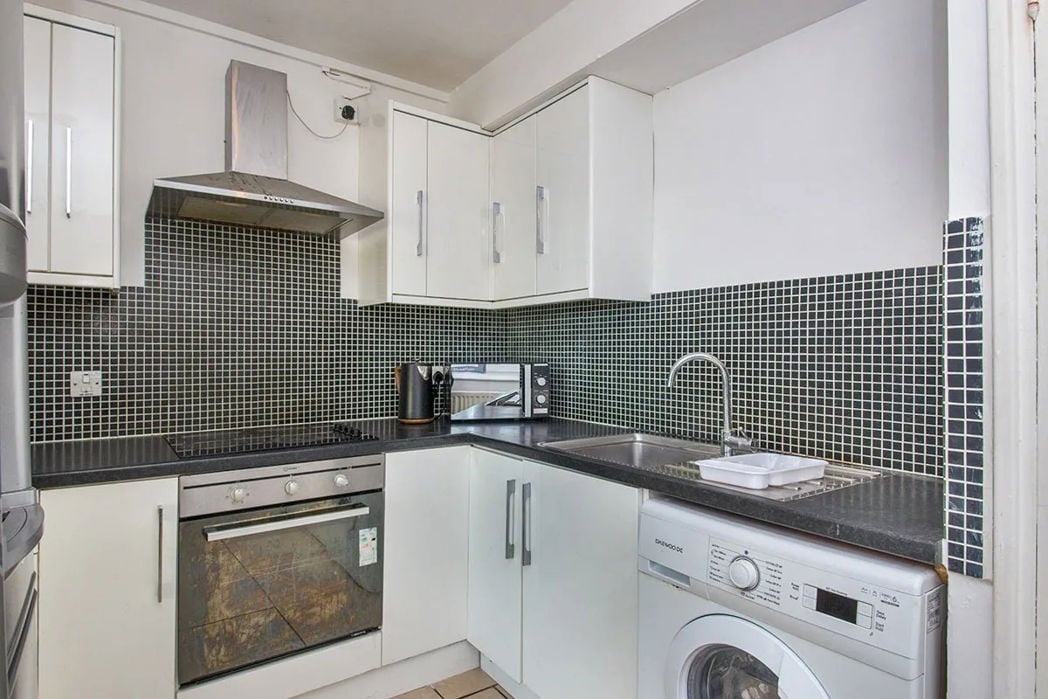 Property image 3 of 8