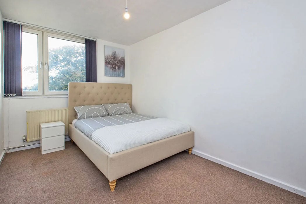Property image 5 of 8