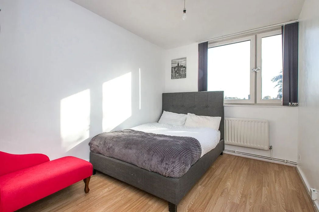 Property image 6 of 8