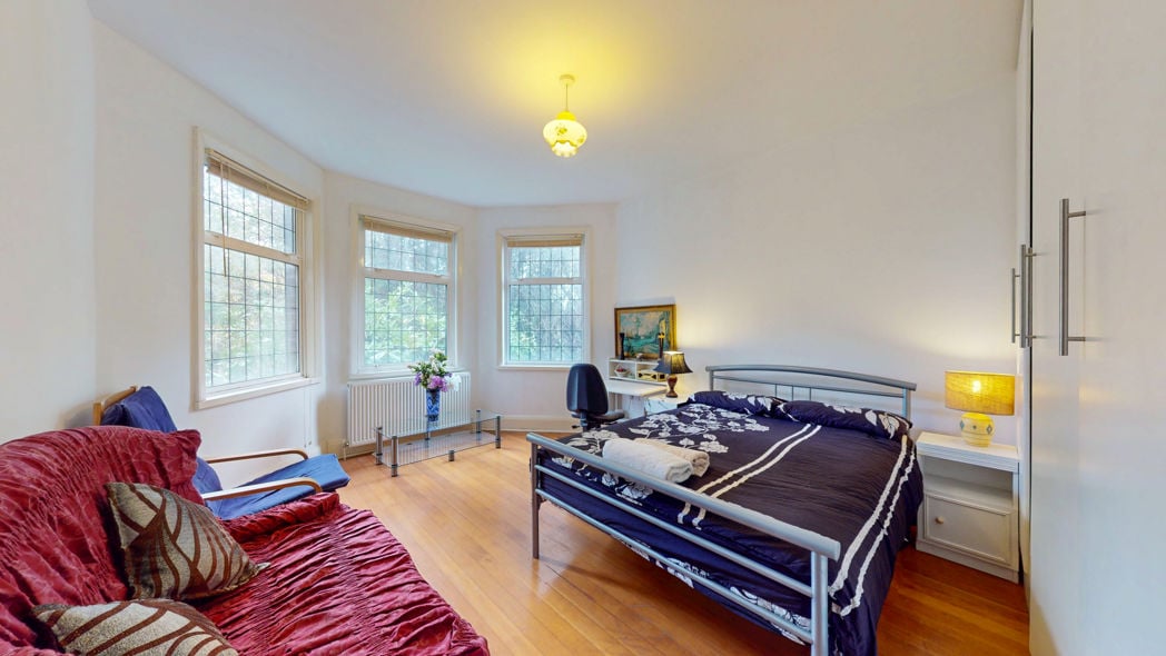 Property image 6 of 22