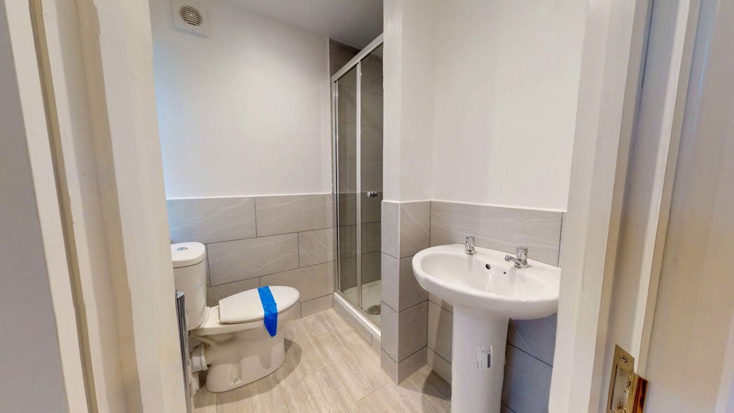 Property image 11 of 22