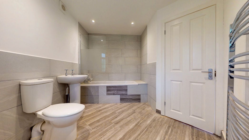 Property image 13 of 22