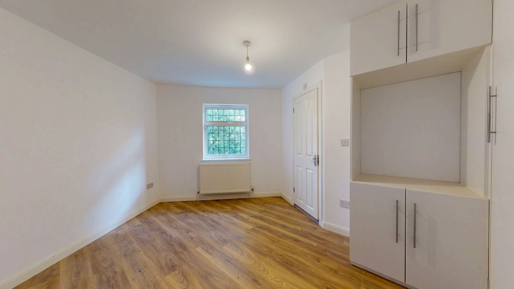 Property image 14 of 22