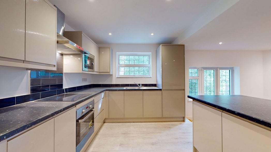 Property image 17 of 22