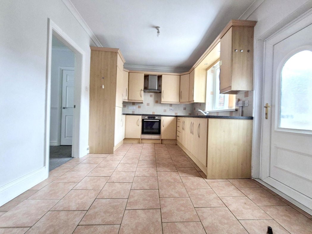 Property image 5 of 15