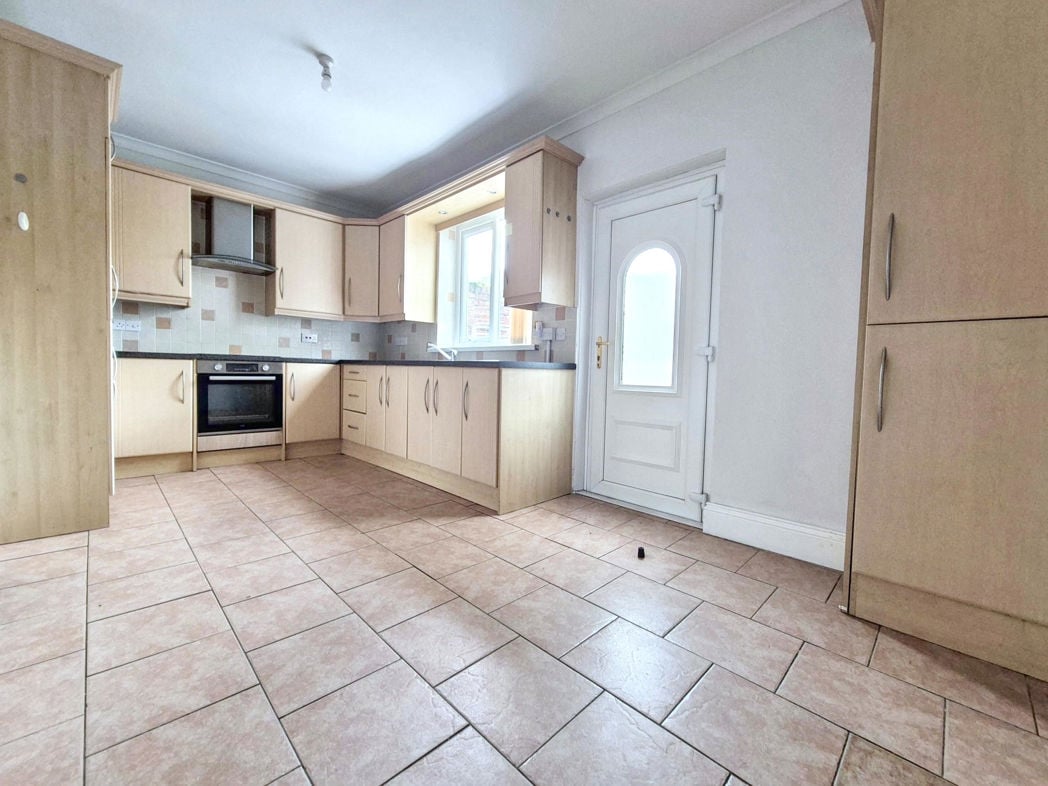 Property image 3 of 15