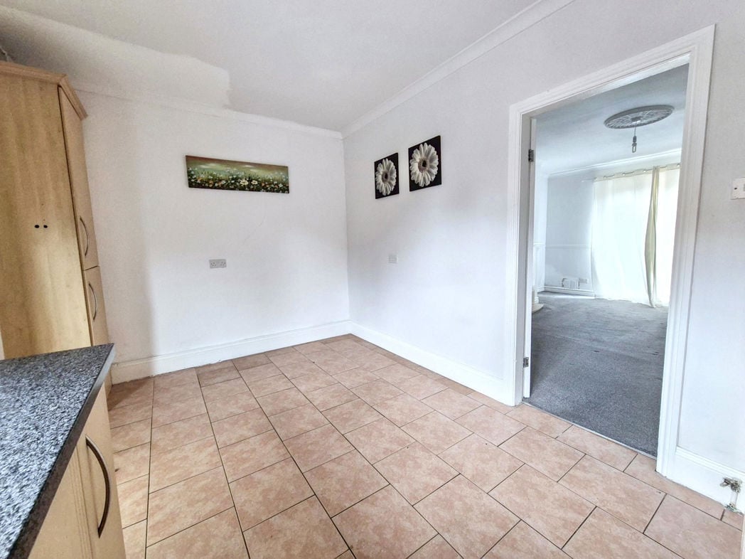 Property image 6 of 15