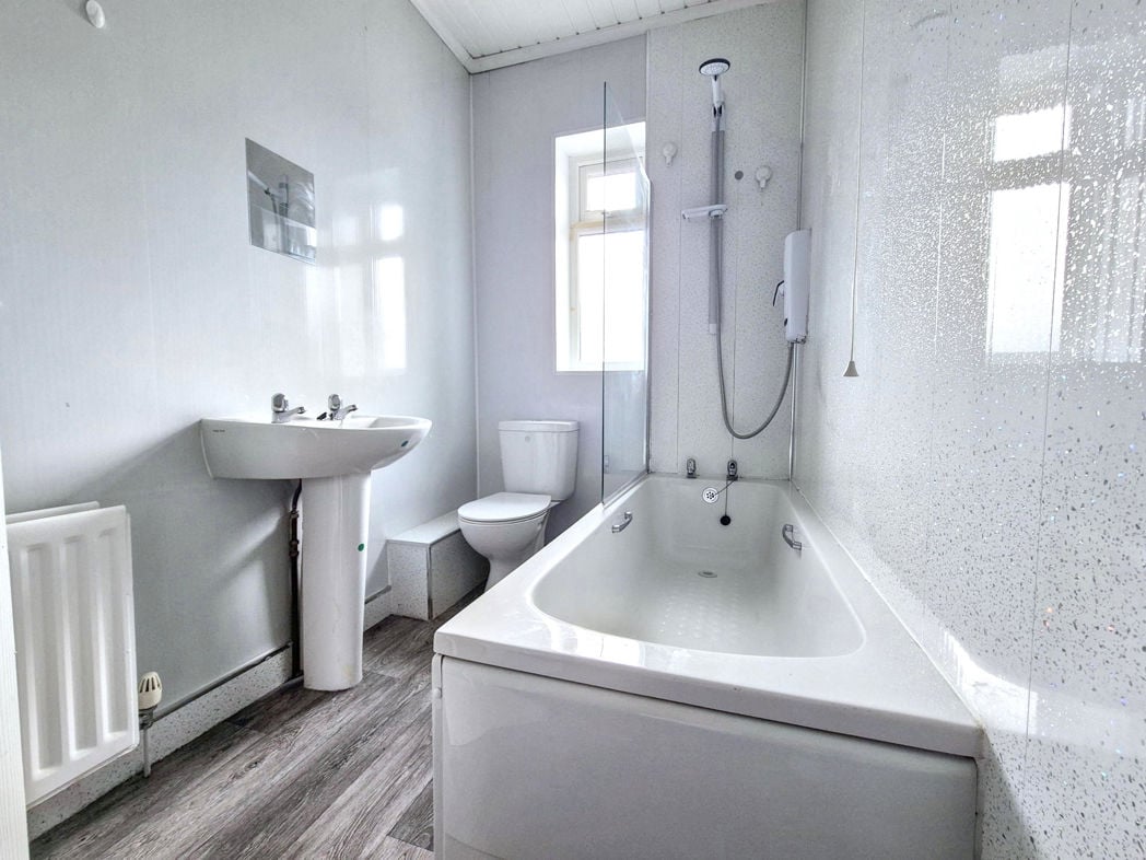 Property image 12 of 15
