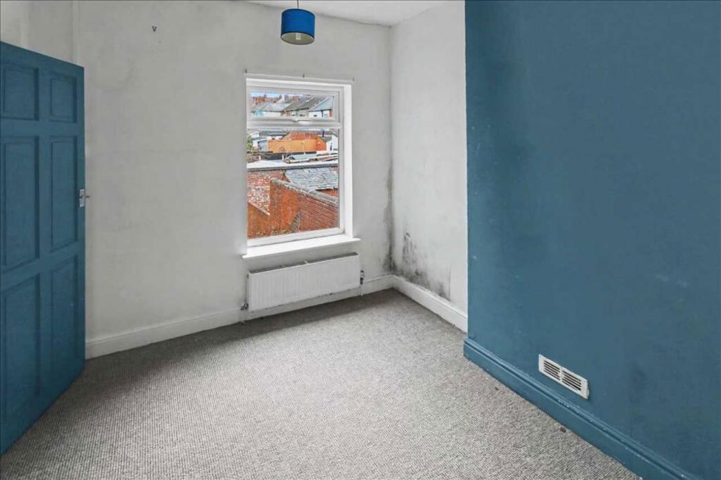 Property image 6 of 11