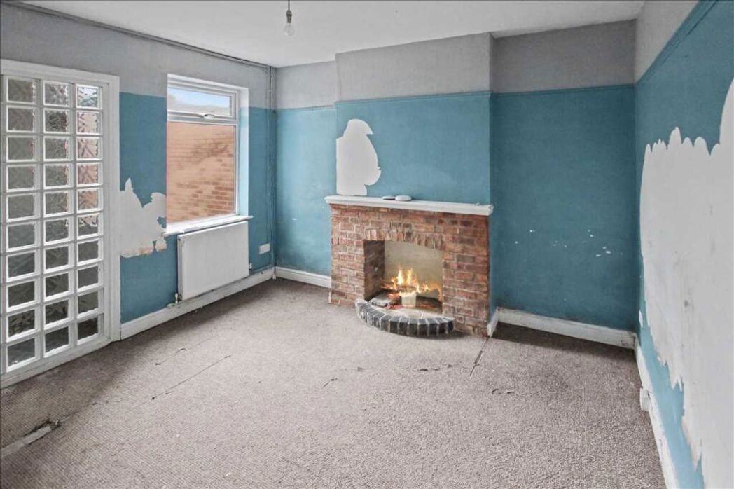 Property image 2 of 11