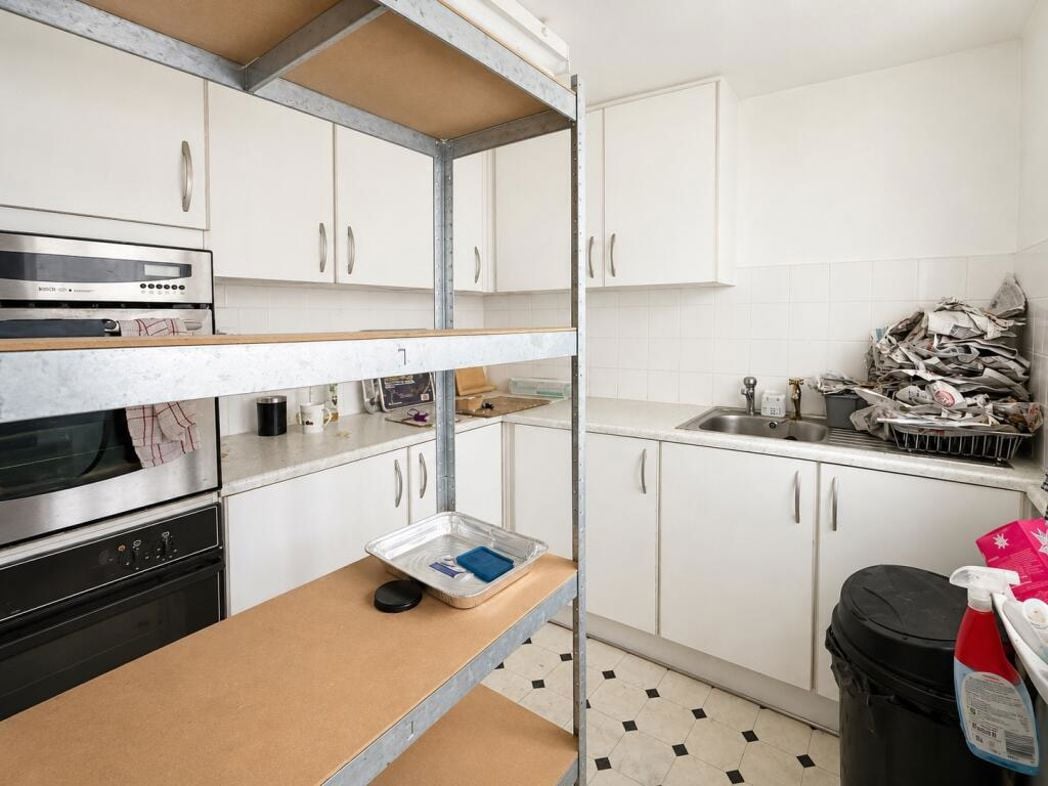 Property image 11 of 11