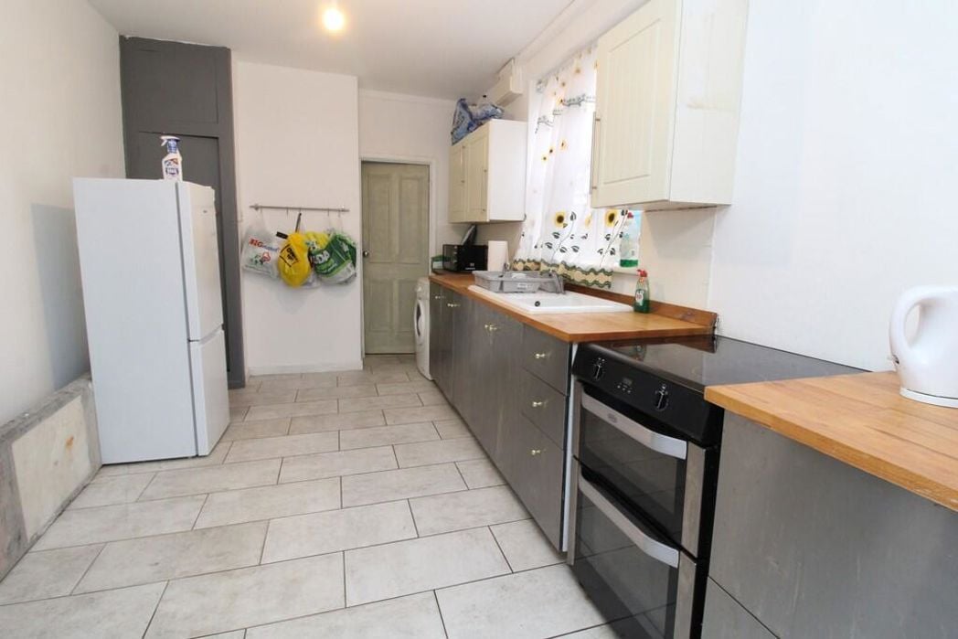 Property image 4 of 19