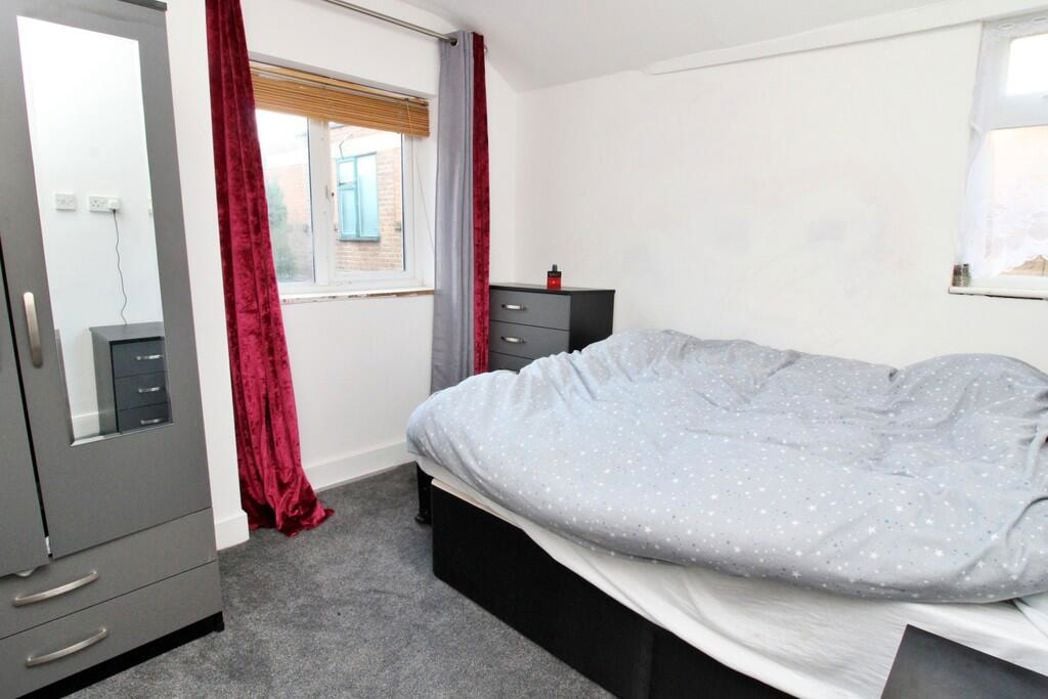 Property image 10 of 19