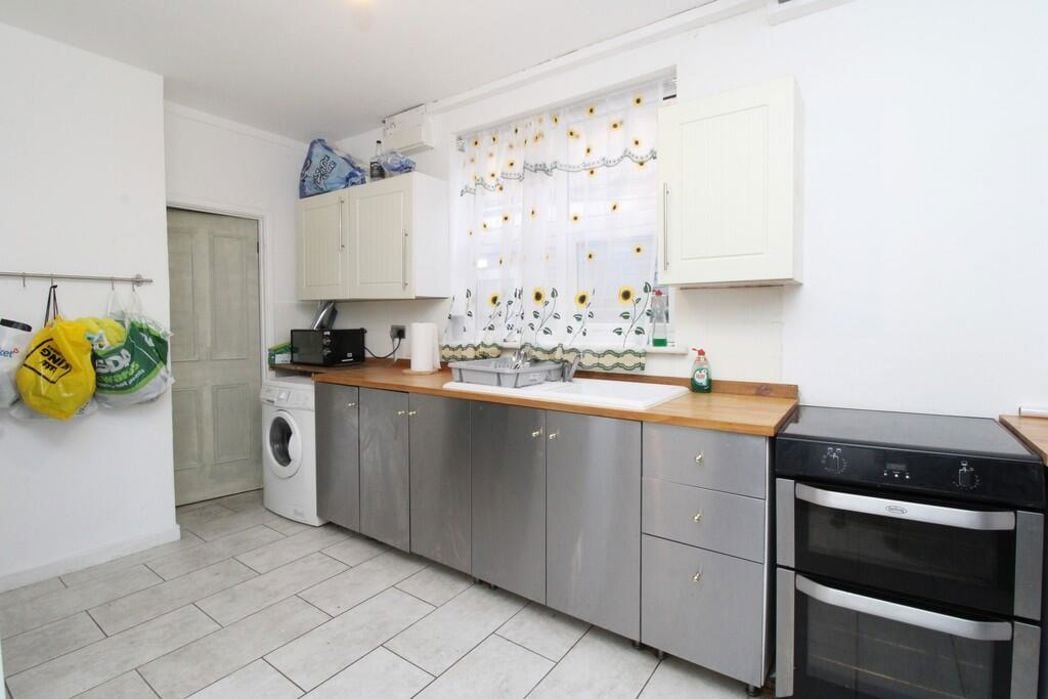 Property image 14 of 19
