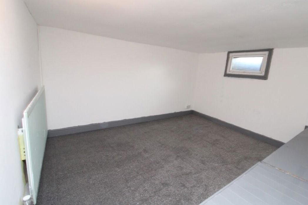 Property image 17 of 19