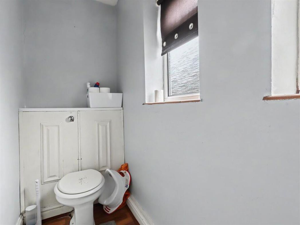 Property image 8 of 29