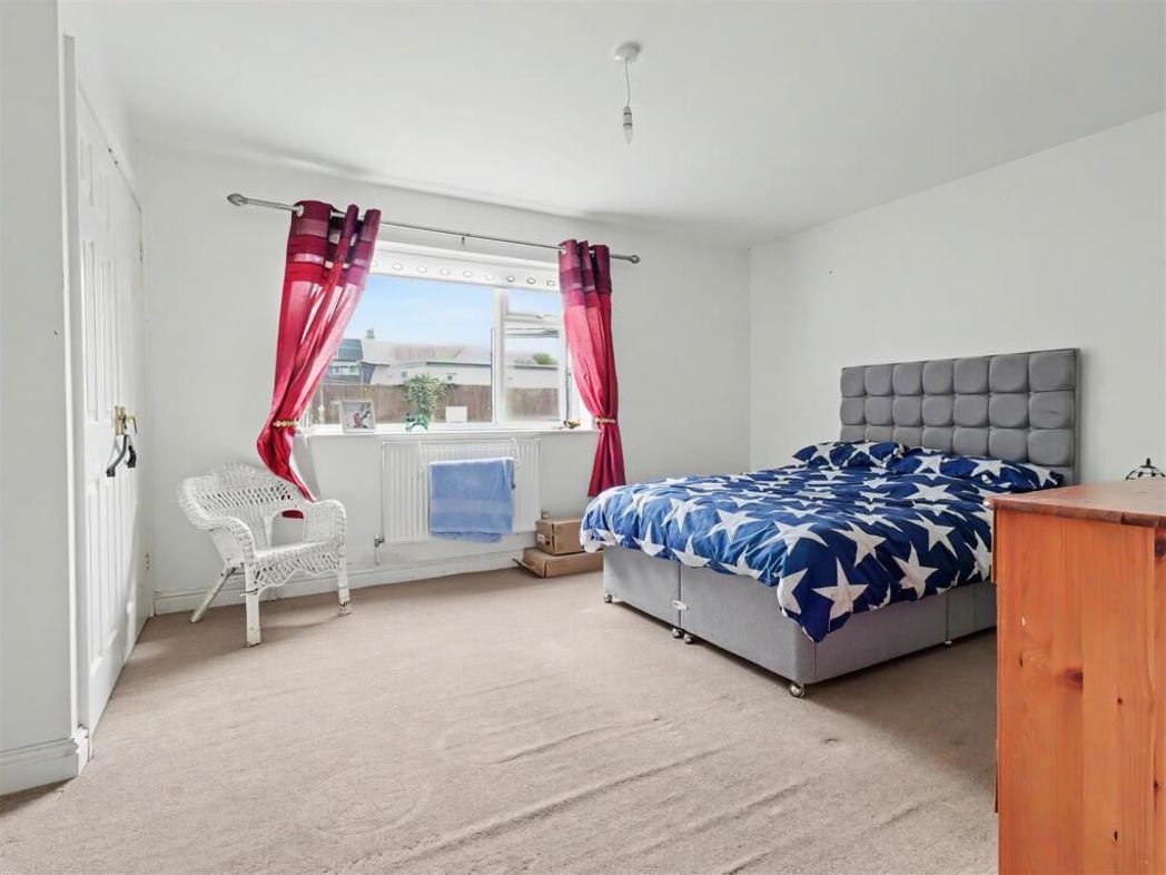 Property image 12 of 29