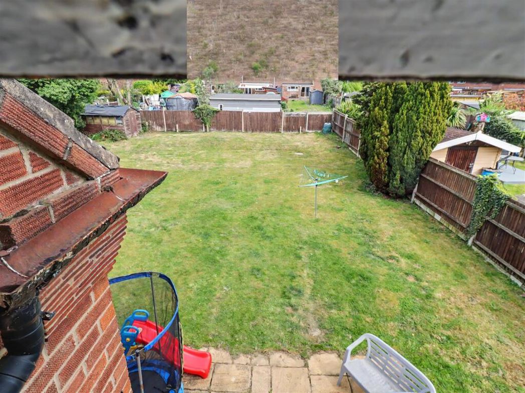 Property image 13 of 29