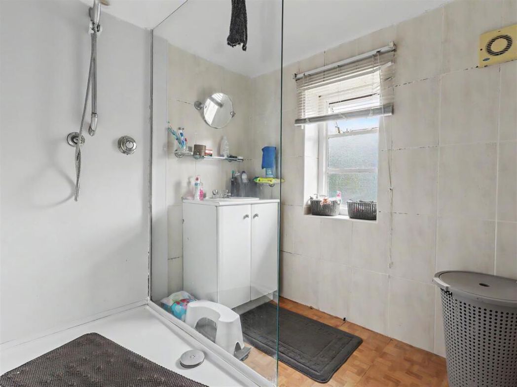 Property image 14 of 29