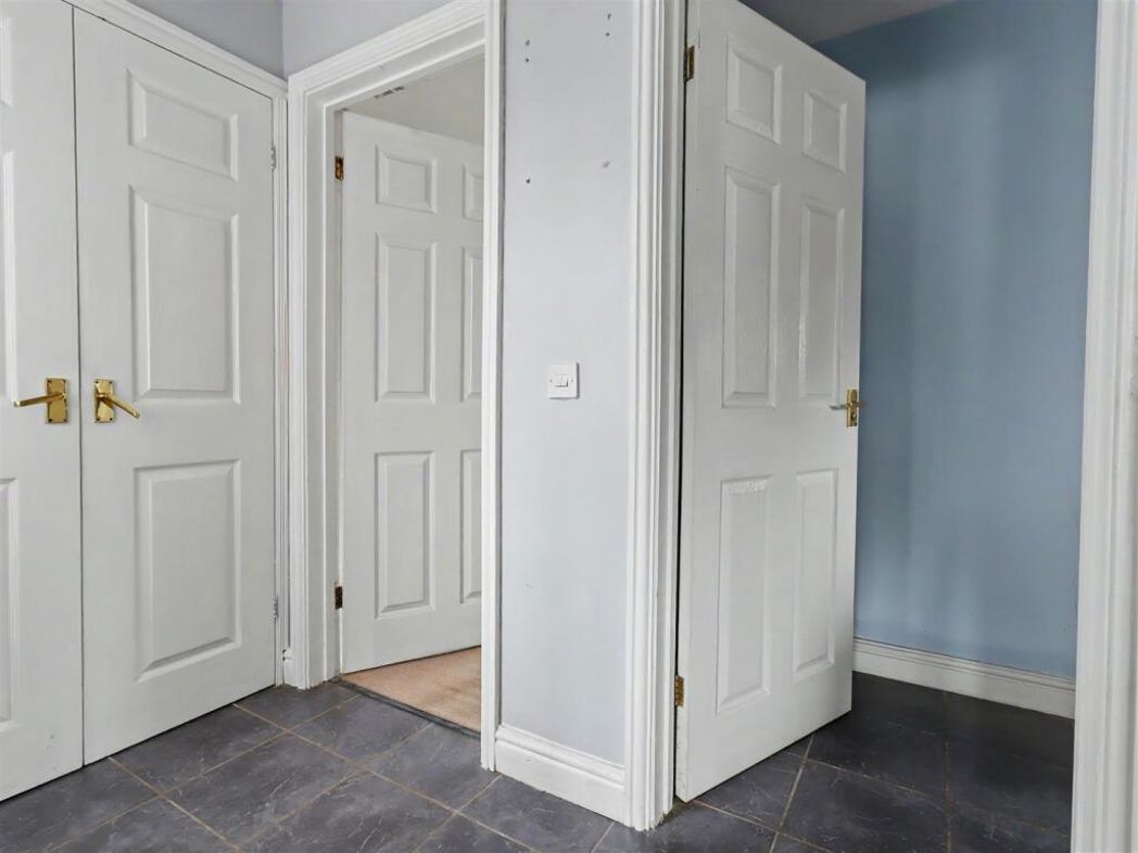 Property image 17 of 29