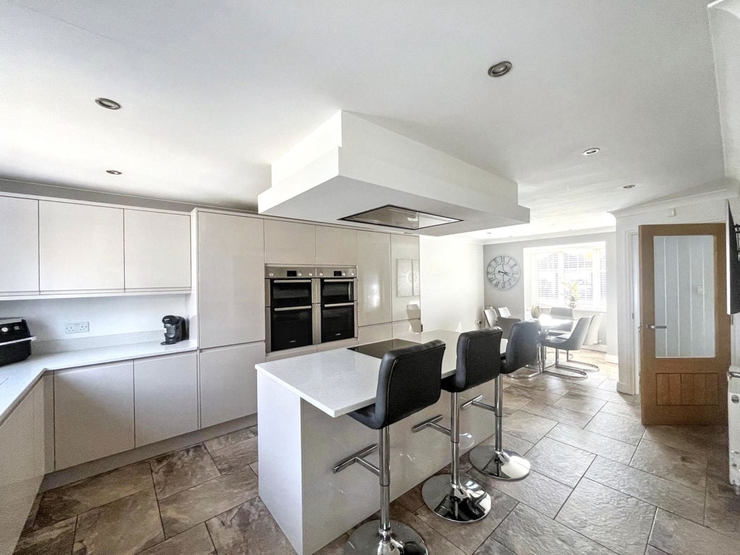 Property image 2 of 23