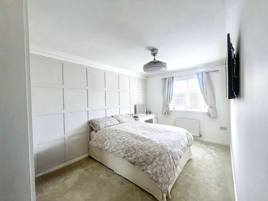 Property image 13 of 23