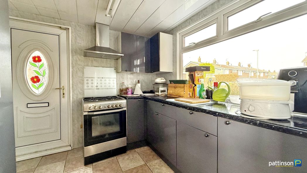 Property image 8 of 16