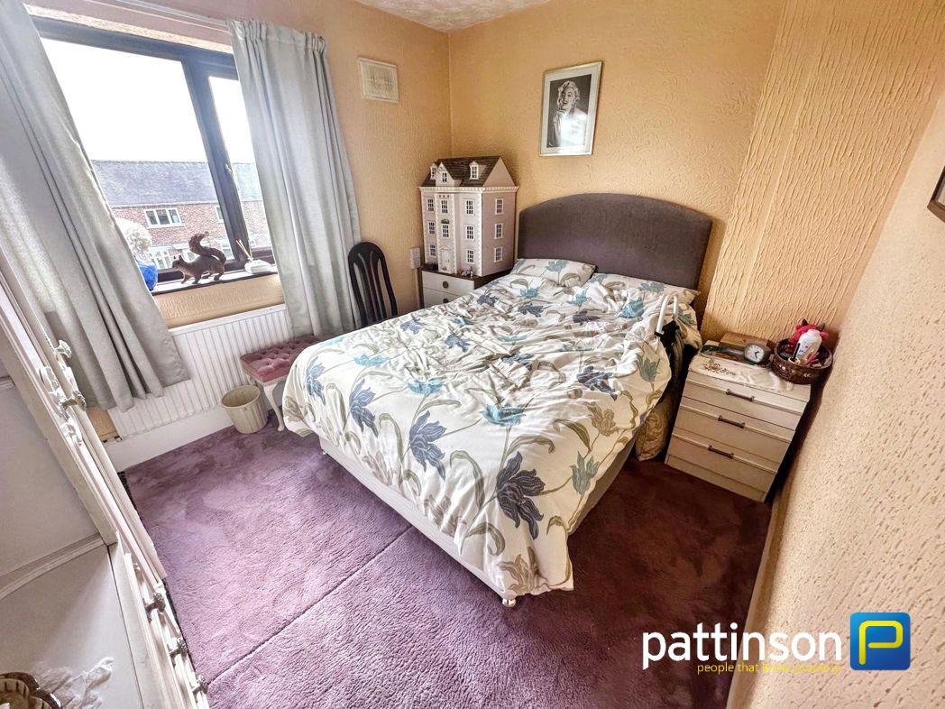 Property image 8 of 12