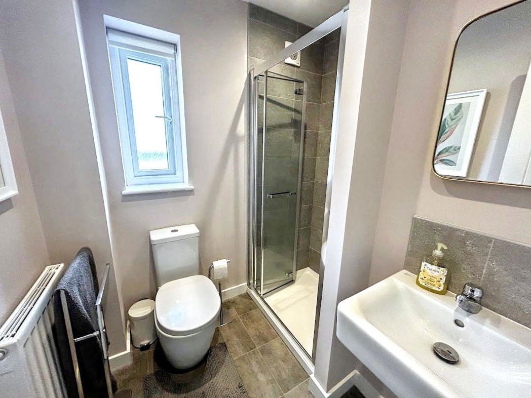 Property image 17 of 18