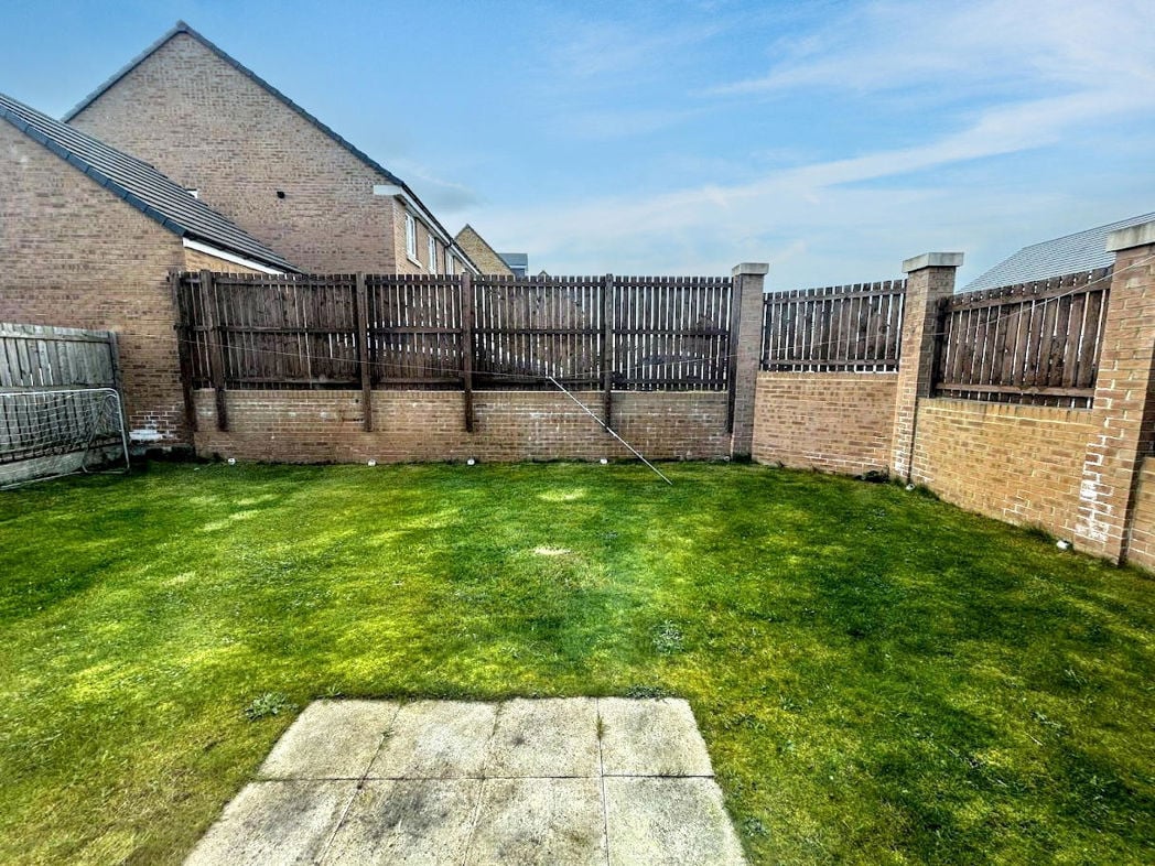 Property image 18 of 18