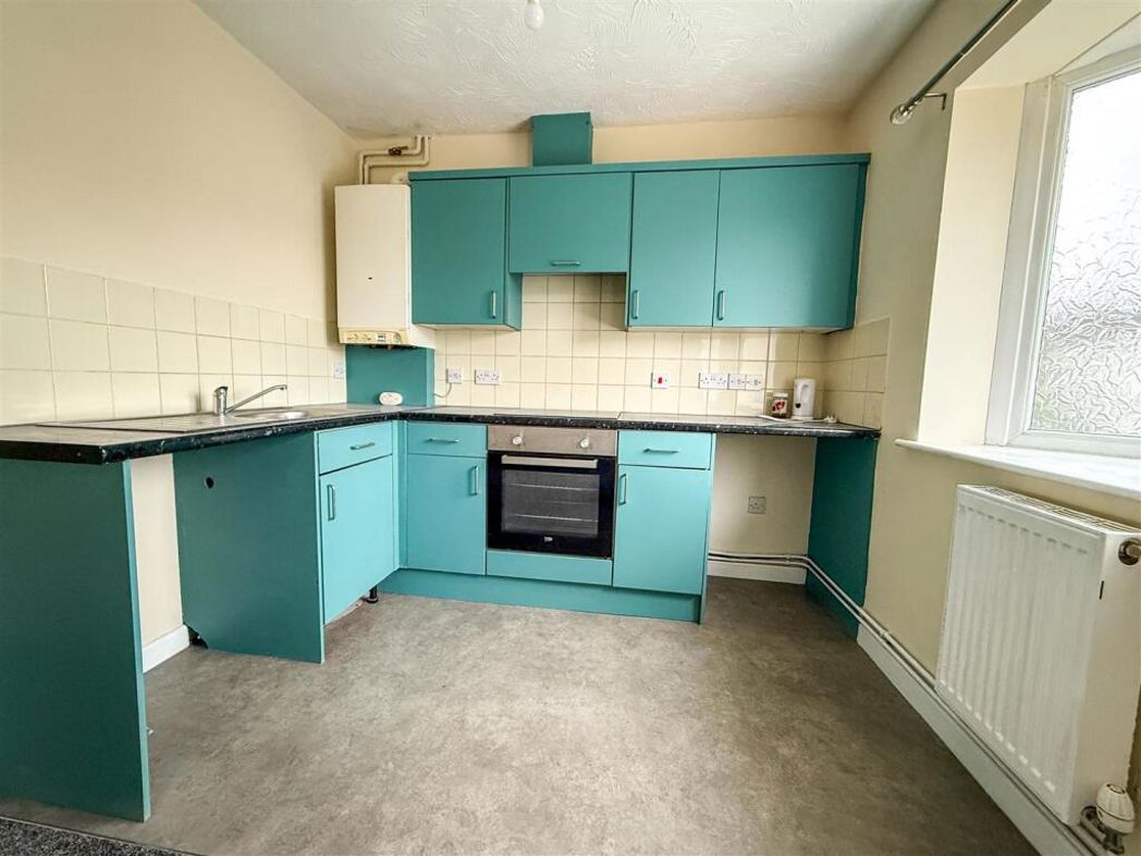 Property image 3 of 12