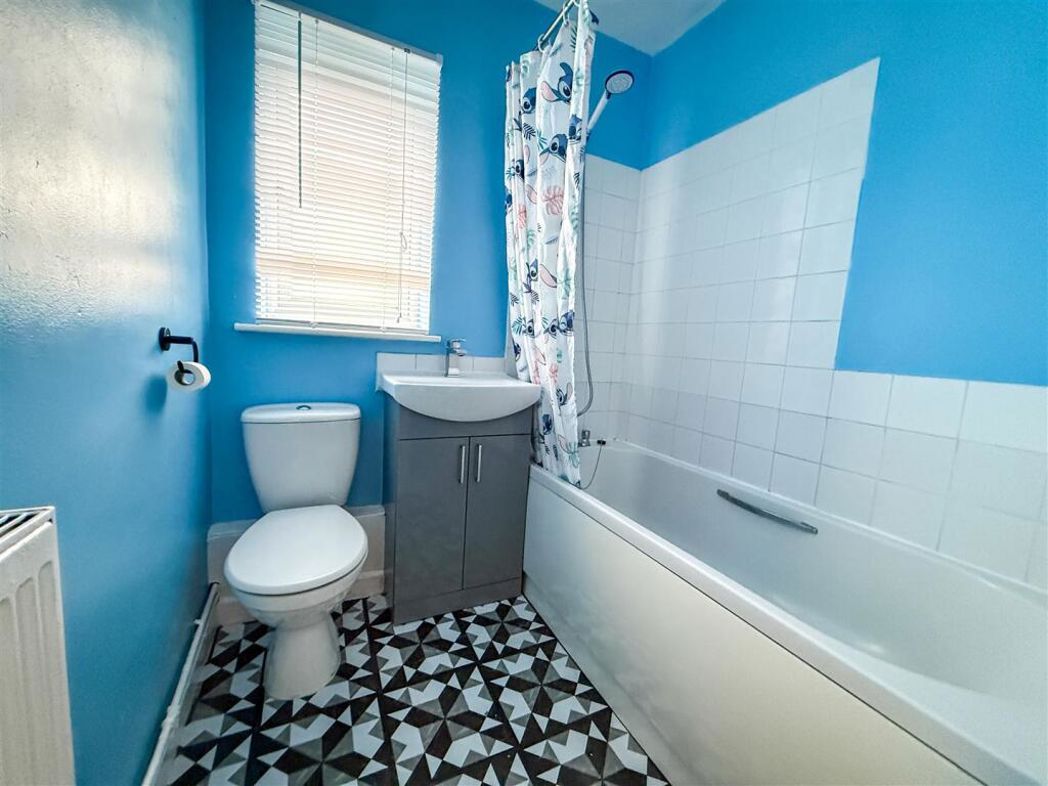 Property image 4 of 12