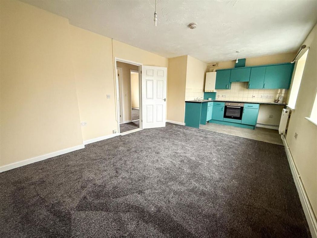 Property image 5 of 12