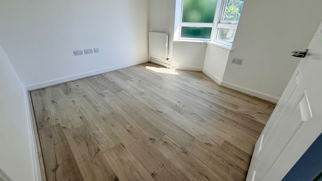 Property image 2 of 9