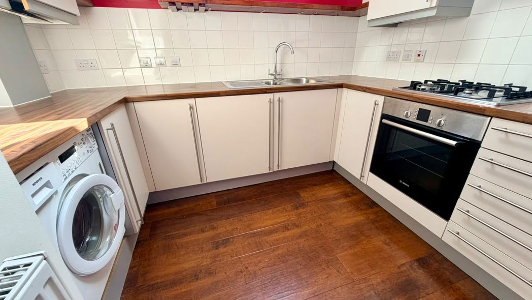 Property image 7 of 9