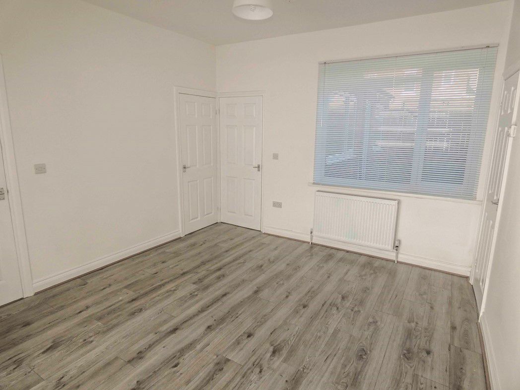 Property image 6 of 14