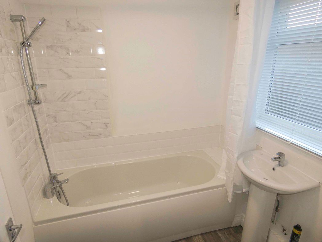 Property image 3 of 14