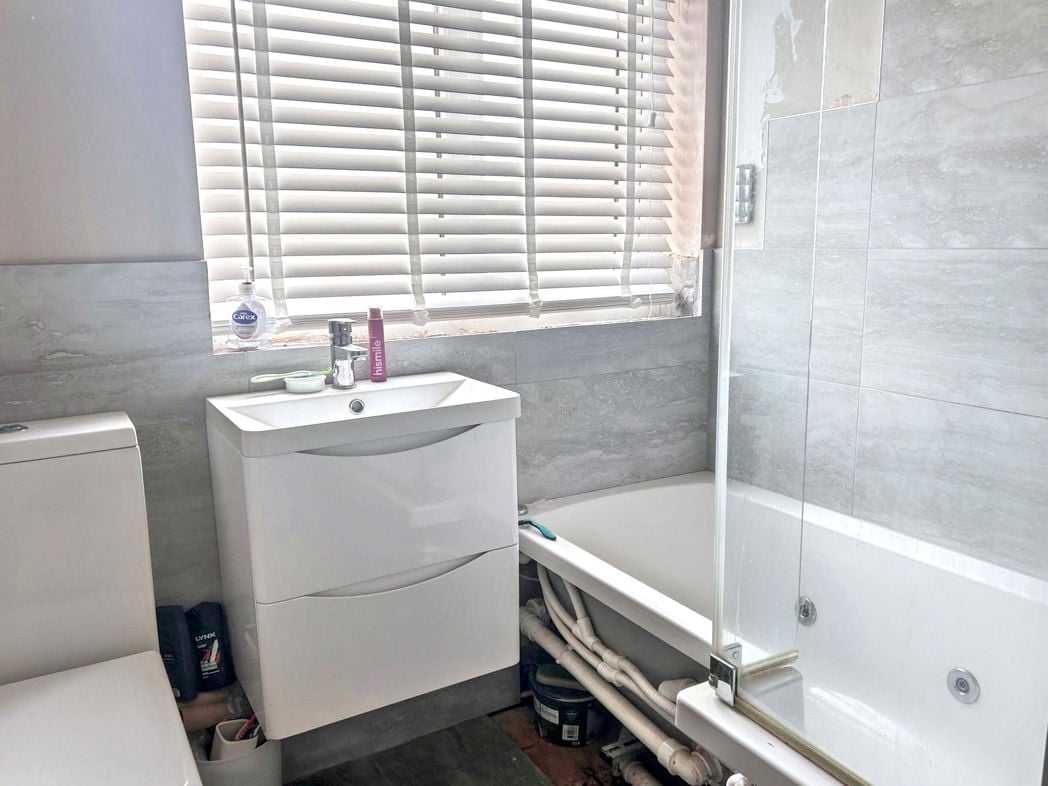 Property image 12 of 16