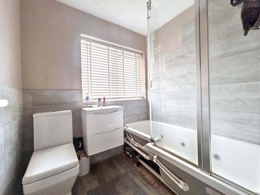 Property image 13 of 16