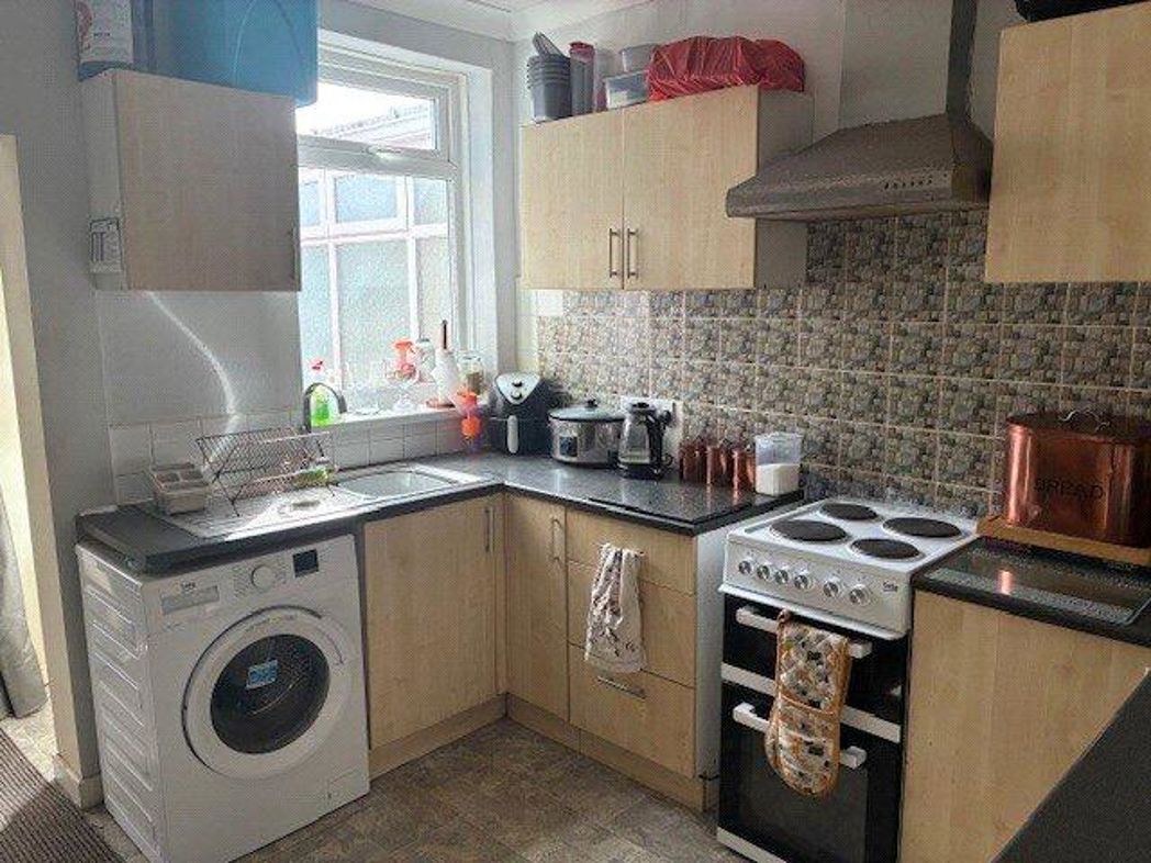Property image 3 of 14