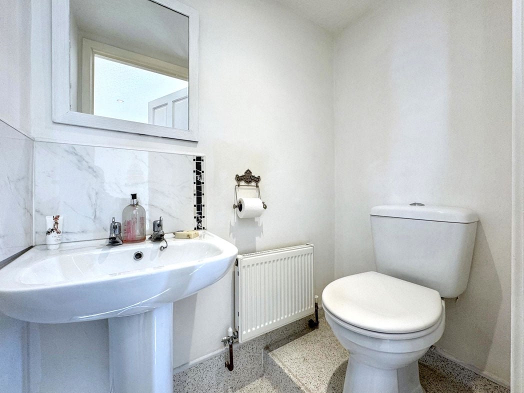 Property image 9 of 22