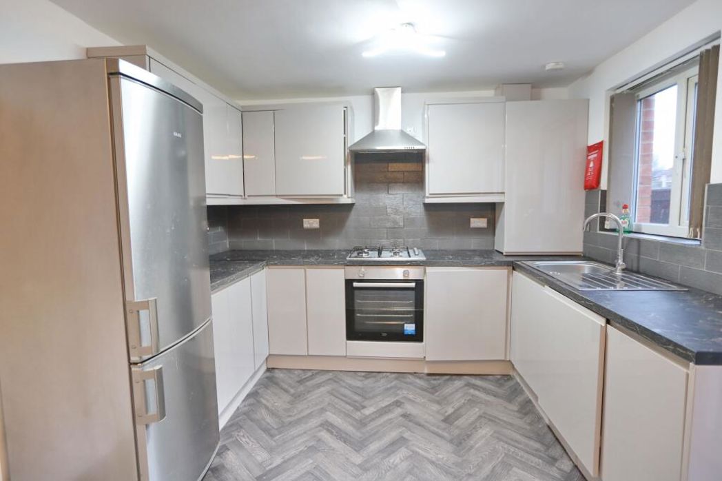 Property image 5 of 19