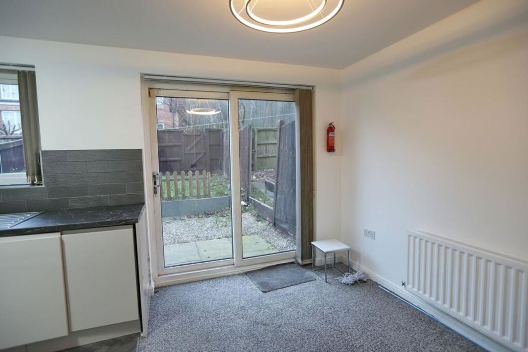 Property image 6 of 19